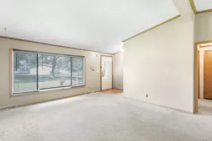 70955 Ironwood Dr, Niles, MI 49120 - Photo 5