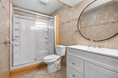 748 W Kilgore Road #303, Kalamazoo, MI 49008 - Photo 13
