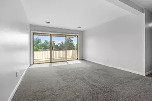 748 W Kilgore Rd, Kalamazoo, MI 49008 - Photo 7