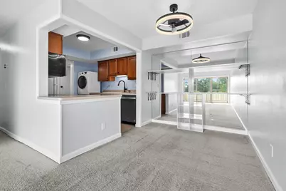748 W Kilgore Road #303, Kalamazoo, MI 49008 - Photo 5