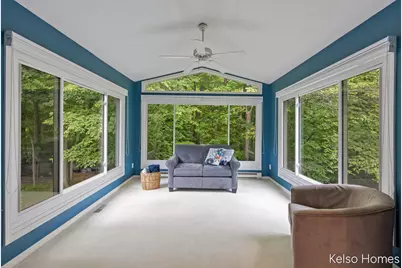 2122 S Cross Creek Drive SE, Grand Rapids, MI 49508 - Photo 5