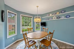 2122 S Cross Creek Dr SE, Grand Rapids, MI 49508 - Photo 9