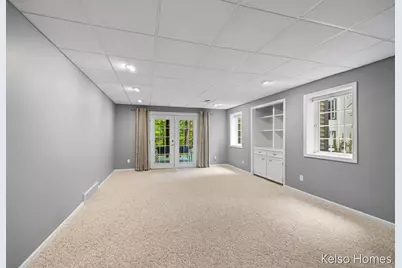 2122 S Cross Creek Drive SE, Grand Rapids, MI 49508 - Photo 17