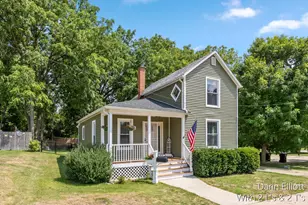 410 Johnson St, Ionia, MI 48846 - Photo 1