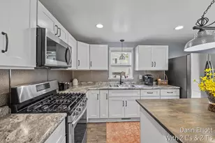 410 Johnson St, Ionia, MI 48846 - Photo 11
