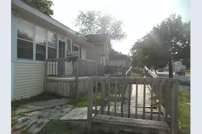305 W High Street, Jackson, MI 49203 - Photo 3