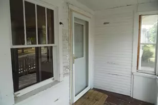 305 W High St, Jackson, MI 49203 - Photo 5