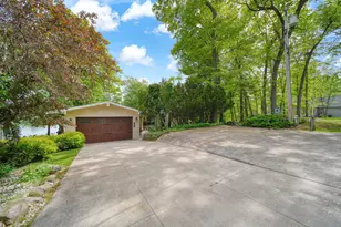 11901 Killarny Cir, Jerome, MI 49249 - Photo 101