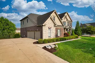 17486 Crestbrook Dr, Northville, MI 48168 - Photo 5