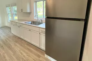 1146 Coolidge Ave, Benton Harbor, MI 49022 - Photo 5