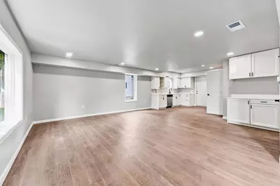 109 Michigan Avenue, Hartford, MI 49057 - Photo 3