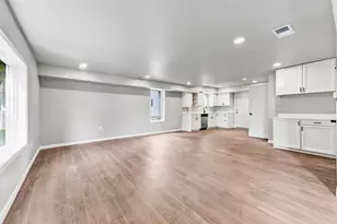 109 Michigan Ave, Hartford, MI 49057 - Photo 3