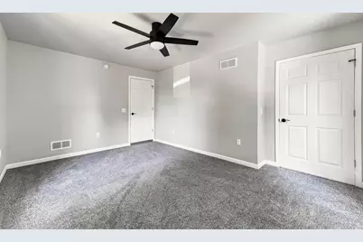 109 Michigan Avenue, Hartford, MI 49057 - Photo 9
