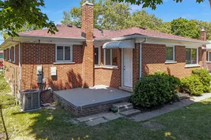 15241 Pearson St, Oak Park, MI 48237 - Photo 5