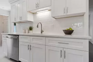 15241 Pearson St, Oak Park, MI 48237 - Photo 23