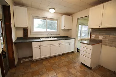406 Spring Street, Three Rivers, MI 49093 - Photo 3