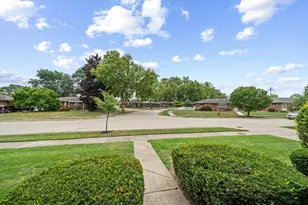 30906 Roycroft St, Livonia, MI 48154 - Photo 45
