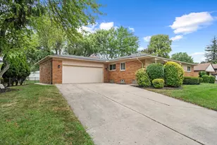 30906 Roycroft St, Livonia, MI 48154 - Photo 43