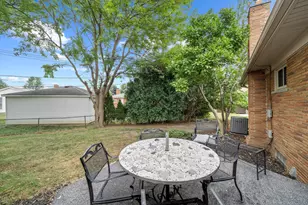 30906 Roycroft St, Livonia, MI 48154 - Photo 45