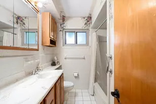 30906 Roycroft St, Livonia, MI 48154 - Photo 29