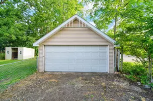720 Jasper St, Jackson, MI 49203 - Photo 17