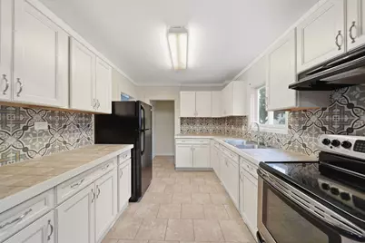 757 Glenwood Avenue, Jackson, MI 49203 - Photo 11
