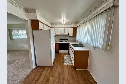 2244 Serra Drive, Sterling Heights, MI 48310 - Photo 9