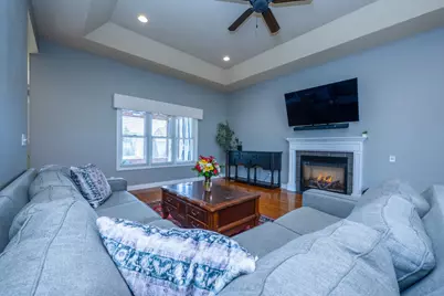 5901 Wabash Lane, Stevensville, MI 49127 - Photo 9