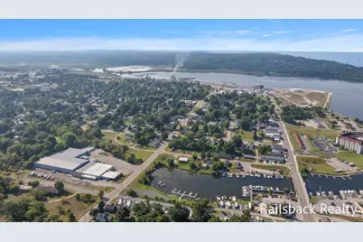 800 S Madison Street, Ludington, MI 49431 - Photo 11