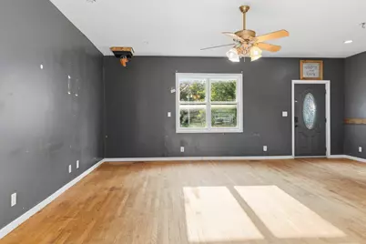 520 N Queen Street, Nashville, MI 49073 - Photo 7