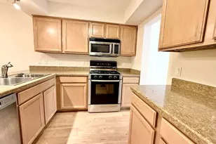 1046 Greenhills Dr, Ann Arbor, MI 48105 - Photo 11