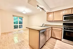1046 Greenhills Dr, Ann Arbor, MI 48105 - Photo 9