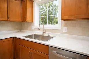 1109 Brian Dr, Muskegon, MI 49442 - Photo 7