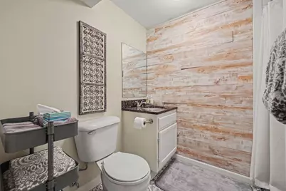 2559 Foster Avenue NE, Grand Rapids, MI 49505 - Photo 21
