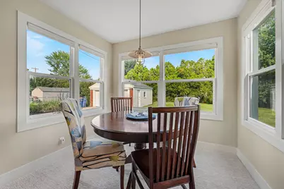 2559 Foster Avenue NE, Grand Rapids, MI 49505 - Photo 9