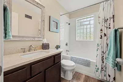 2559 Foster Avenue NE, Grand Rapids, MI 49505 - Photo 17