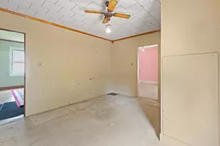815 E Front St, Adrian, MI 49221 - Photo 7