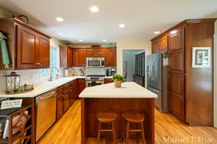 6479 Ridgemont Dr SE, Grand Rapids, MI 49546 - Photo 7