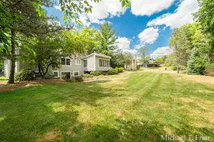 6479 Ridgemont Dr SE, Grand Rapids, MI 49546 - Photo 47