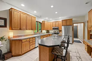 6369 Breckenridge Dr, Kalamazoo, MI 49009 - Photo 5