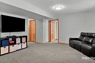 878 Wallin Dr, Jenison, MI 49428 - Photo 39