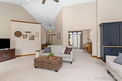 6311 Summerhill Drive, Hudsonville, MI 49426 - Photo 7