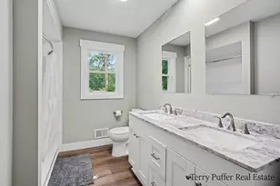 1107 Lancelot Dr, Muskegon, MI 49445 - Photo 21