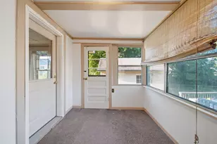 622 Kennedy St, Jackson, MI 49202 - Photo 17