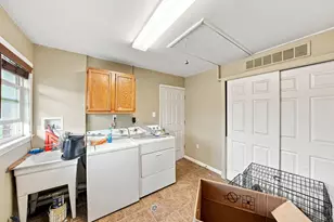 18799 Koester St, Riverview, MI 48193 - Photo 23