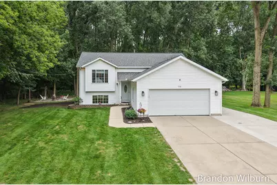 938 Kusterer Drive NW, Grand Rapids, MI 49534 - Photo 1
