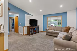 938 Kusterer Dr NW, Grand Rapids, MI 49534 - Photo 19