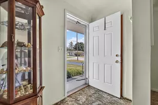 1515 Devonshire Rd, Jackson, MI 49203 - Photo 15