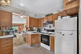 1515 Devonshire Rd, Jackson, MI 49203 - Photo 23