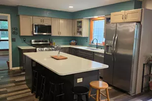 215 Wickenham Dr, Spring Arbor, MI 49283 - Photo 23